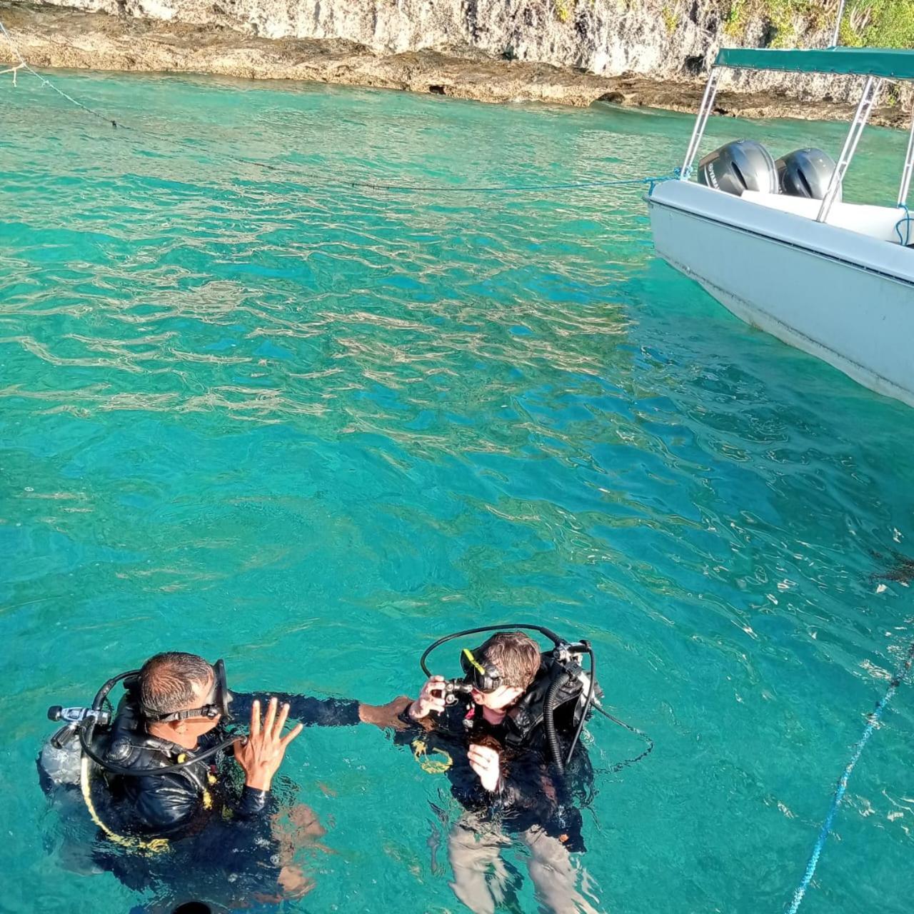 Maratua Dive Center And Lodge Maratua Island Luaran gambar