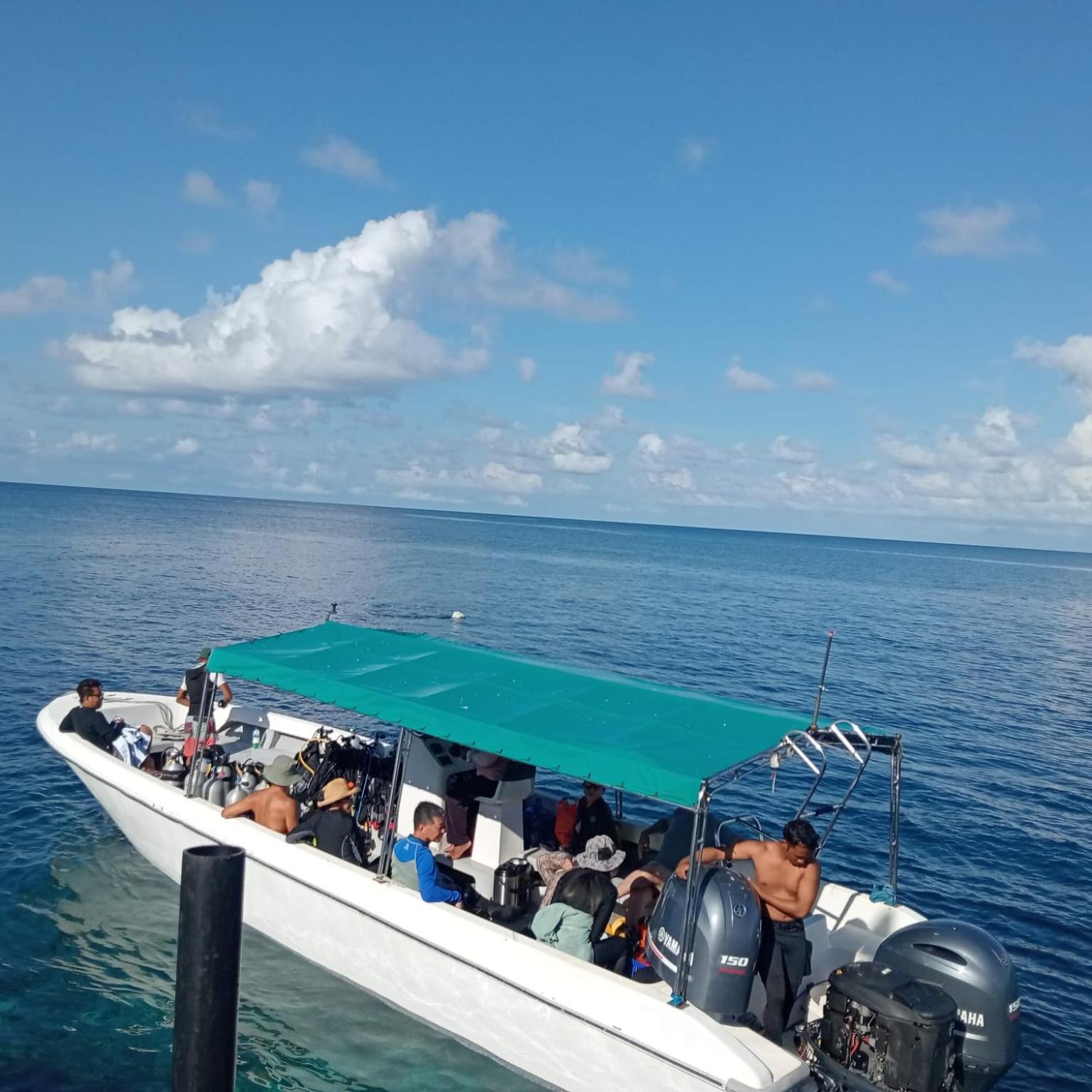 Maratua Dive Center And Lodge Maratua Island Luaran gambar
